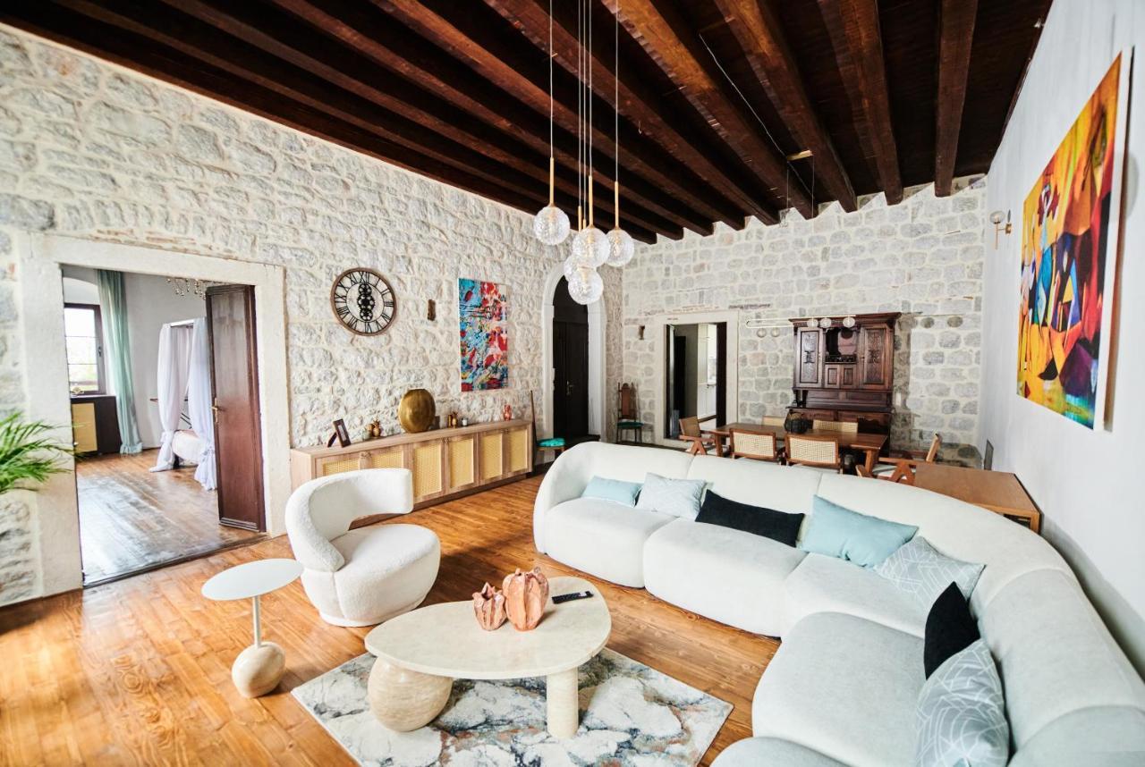Luxury Palace Apartment Котор Екстер'єр фото